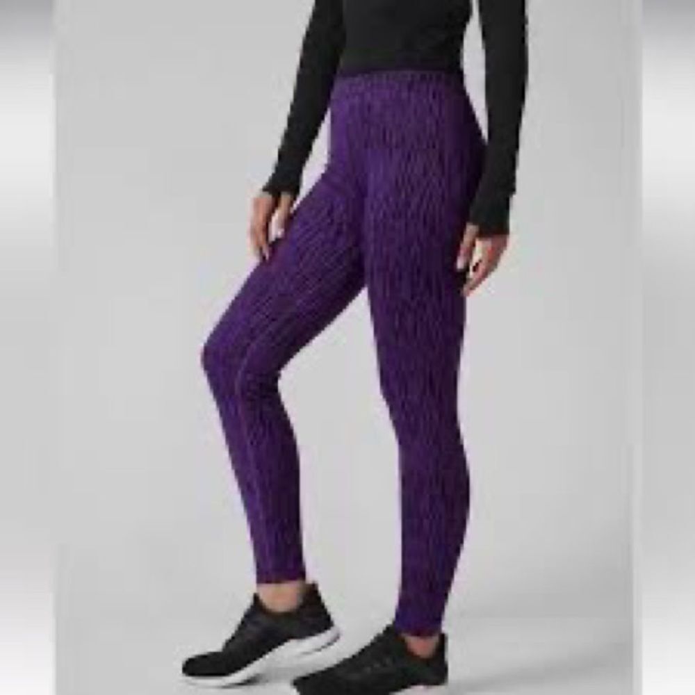 Athleta Flurry Elemental Tight  Snowscape Black/ Basalt Violet Leggings Size Med